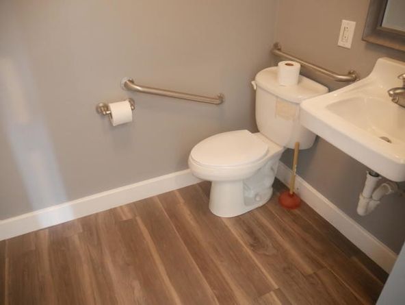 531 E Cleveland Ave, Monett, MO 65708